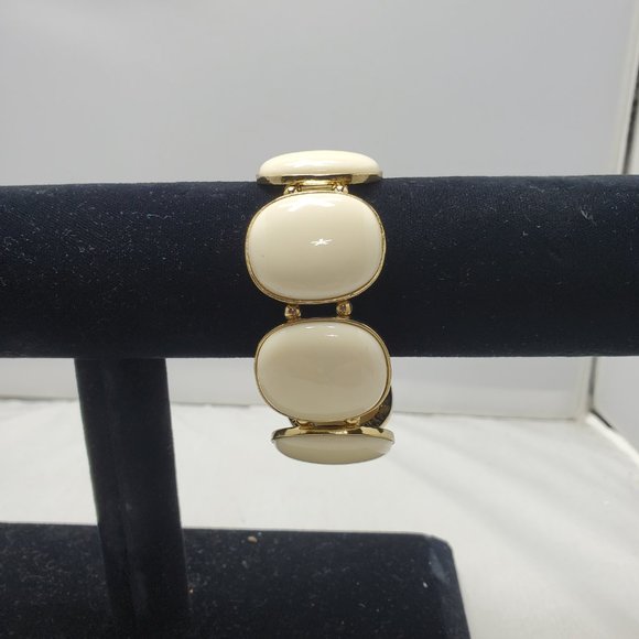 Bijou 80's retro faux ivory stone with gold trim stretch bracelet - Picture 4 of 5